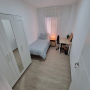 Piso c/ Cristo de la Yedra - Habitación 3 - septiembre  2025 (reserved)